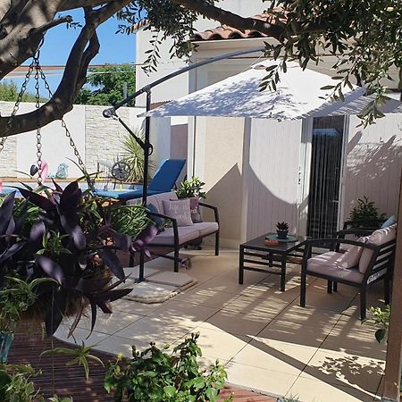 Bed and Breakfast Le Petit Coin De Provence Бокер Экстерьер фото