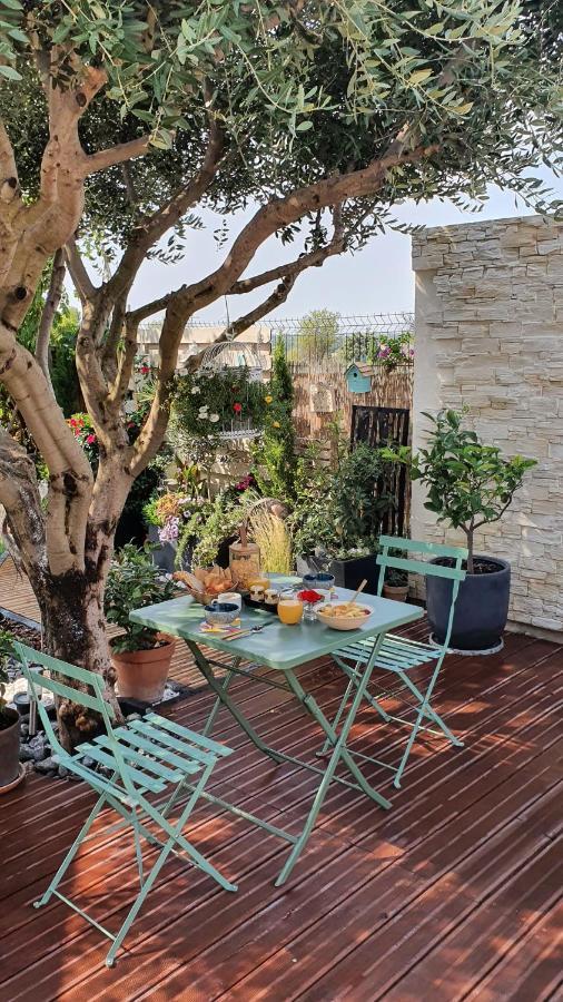 Bed and Breakfast Le Petit Coin De Provence Бокер Экстерьер фото